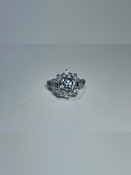 Jewelry - 2.0 Carat Vintage-Style Mosaic Halo Moissanite Ring (GRA Certified) Adjustable